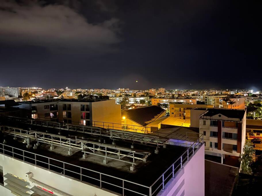 Immense Studio 51 Jusqu'A 4 Personnes Avec Vue Mer แซงต์-เดอนี ภายนอก รูปภาพ