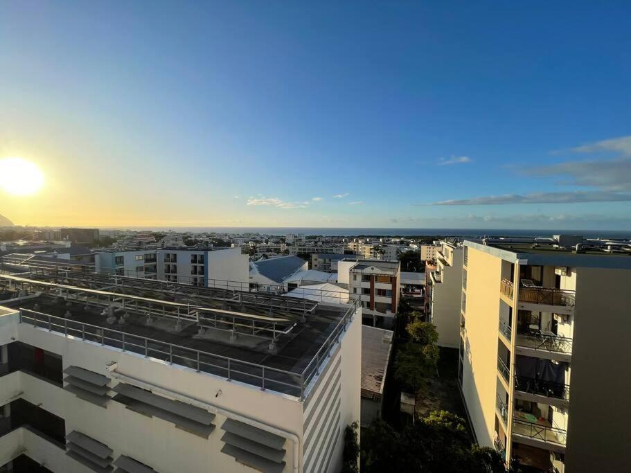 Immense Studio 51 Jusqu'A 4 Personnes Avec Vue Mer แซงต์-เดอนี ภายนอก รูปภาพ