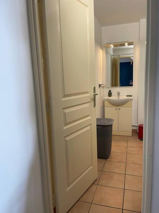 Immense Studio 51 Jusqu'A 4 Personnes Avec Vue Mer แซงต์-เดอนี ภายนอก รูปภาพ