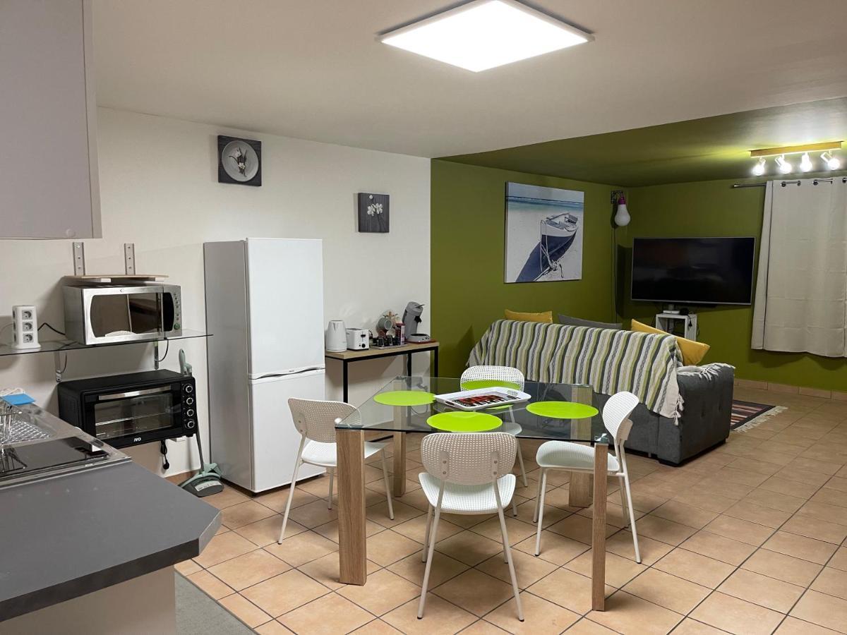 Immense Studio 51 Jusqu'A 4 Personnes Avec Vue Mer แซงต์-เดอนี ภายนอก รูปภาพ